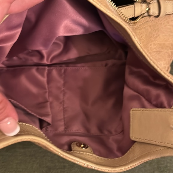 Fantastic Vintage Shimmer Gold Coach handbag - Picture 4 of 10